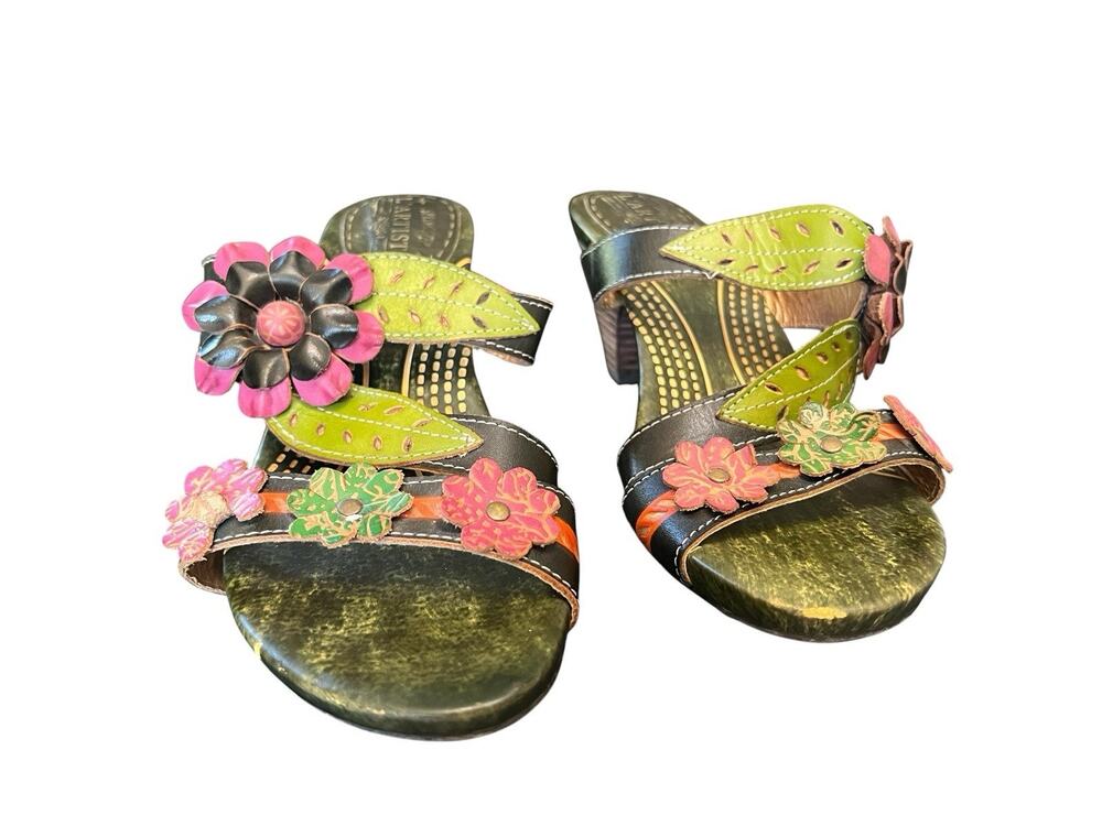 L'Artiste Spring Step Pillow-Soft Hand Painted Floral Sandals EU 39/US 8.5 Multi